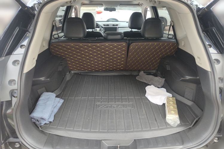 Used Nissan X-Trail 2014 2.5L CVT Luxury Edition 4WD Trunk
