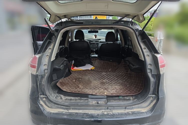 Used Nissan X-Trail 2014 2.0L CVT Comfort Edition 2WD Trunk