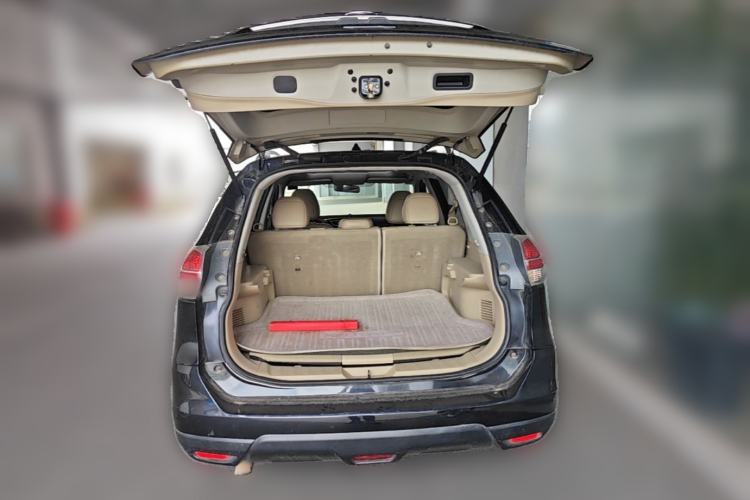 Used Nissan X-Trail 2014 2.0L CVT Comfort Edition 2WD Trunk