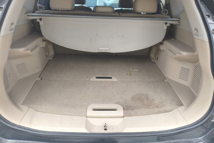Used Nissan X-Trail 2014 2.0L CVT Comfort Edition 2WD Trunk