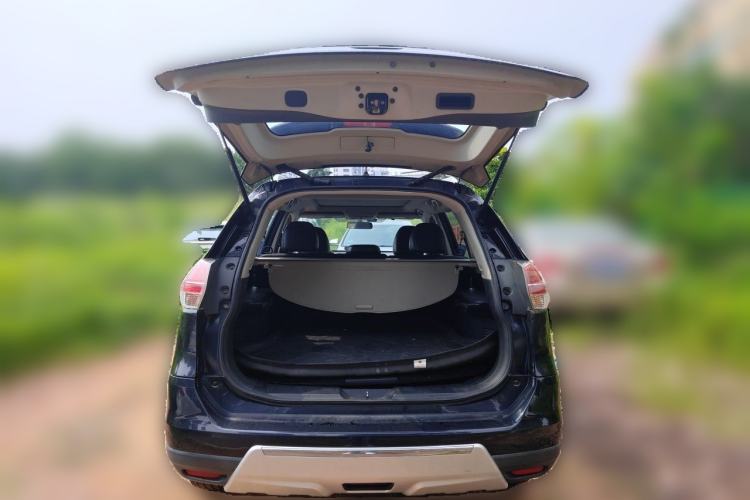 Used Nissan X-Trail 2014 2.0L CVT Smart Edition 2WD Trunk
