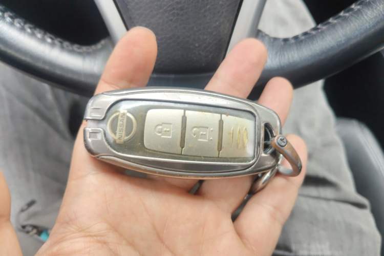Used Nissan X-Trail 2014 2.0L CVT Comfort Edition 2WD Vehicle Key