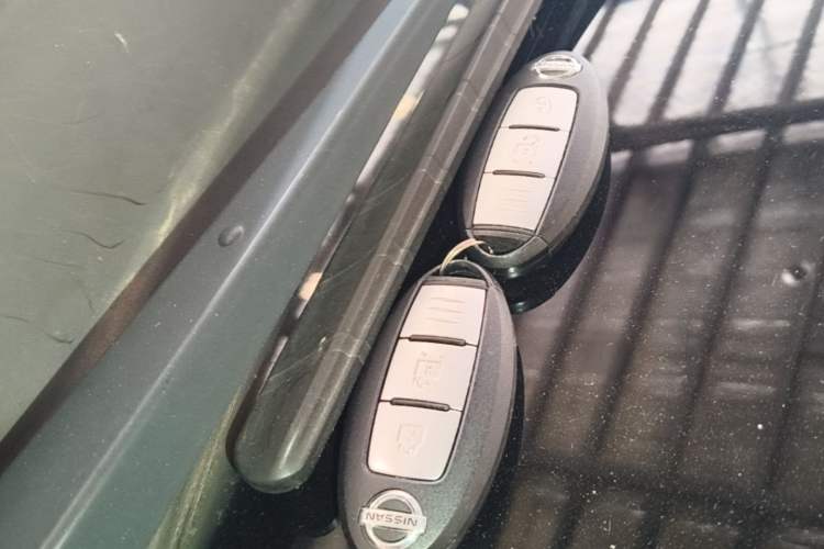 Used Nissan X-Trail 2014 2.0L CVT Comfort Edition 2WD Vehicle Key