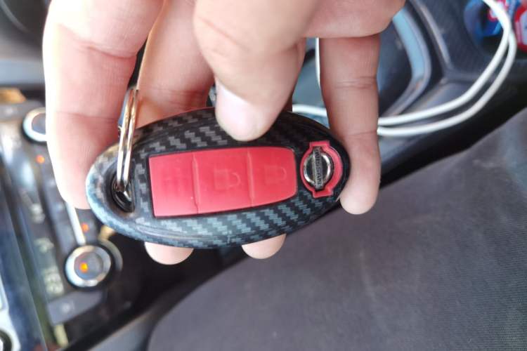 Used Nissan X-Trail 2014 2.0L CVT Comfort Edition 2WD Vehicle Key