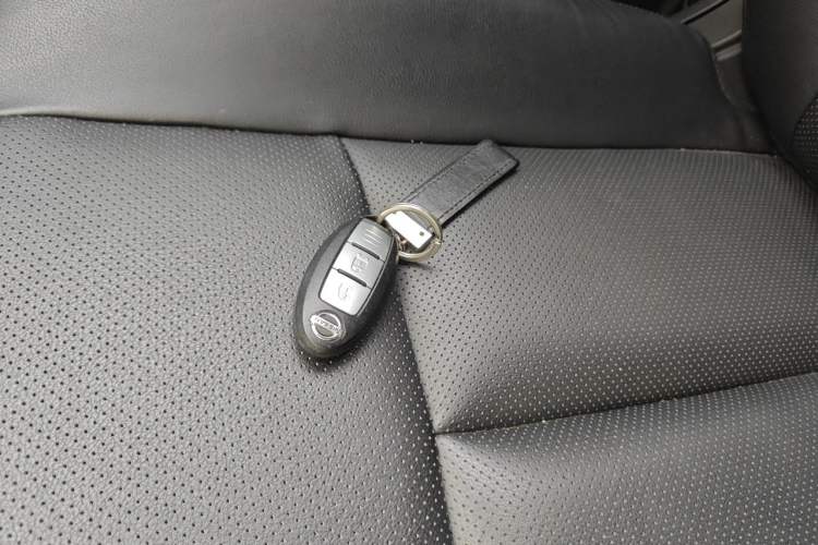 Used Nissan X-Trail 2014 2.0L CVT Comfort Edition 2WD Vehicle Key