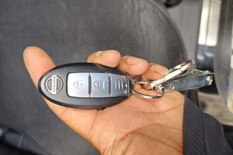 Used Nissan X-Trail 2014 2.0L CVT Smart Edition 2WD Vehicle Key