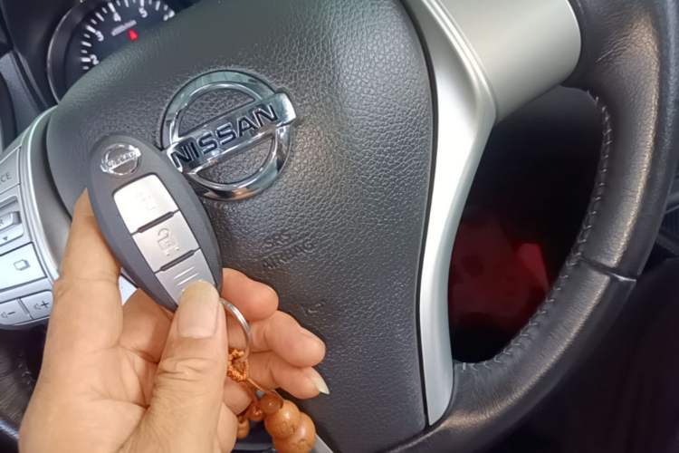 Used Nissan X-Trail 2014 2.0L CVT Comfort Edition 2WD Vehicle Key