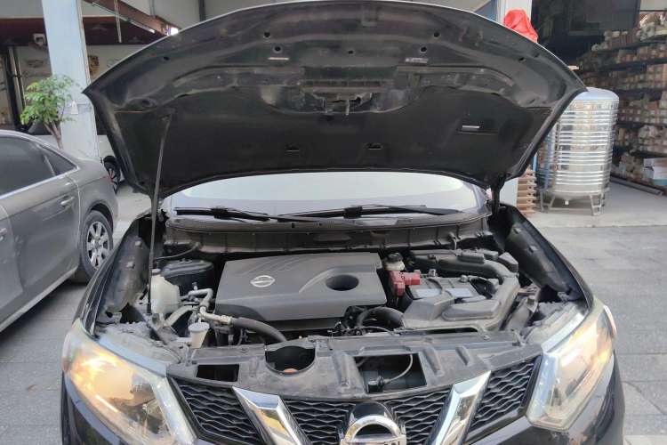 Used Nissan X-Trail 2014 2.0L CVT Comfort Edition 2WD Engine Bay