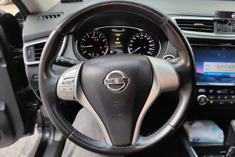 Used Nissan X-Trail 2014 2.0L CVT Comfort Edition 2WD Steering Wheel