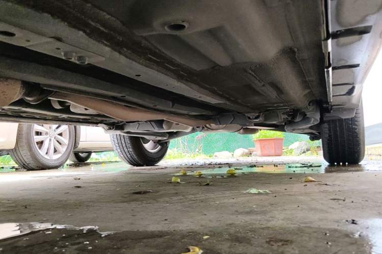 Used Nissan X-Trail 2014 2.5L CVT Leading Edition 4WD Chassis Front Left