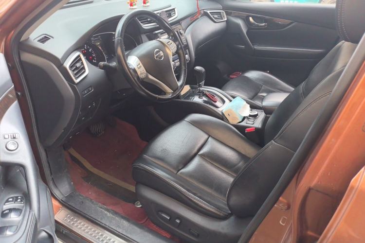 Used Nissan X-Trail 2014 2.5L CVT Ultimate Edition 4WD Driver Seat