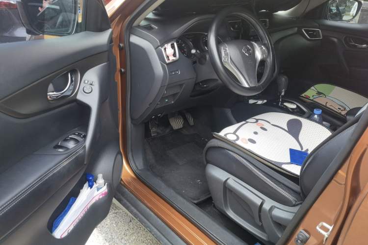 Used Nissan X-Trail 2014 2.0L CVT Smart Edition 2WD Driver Seat