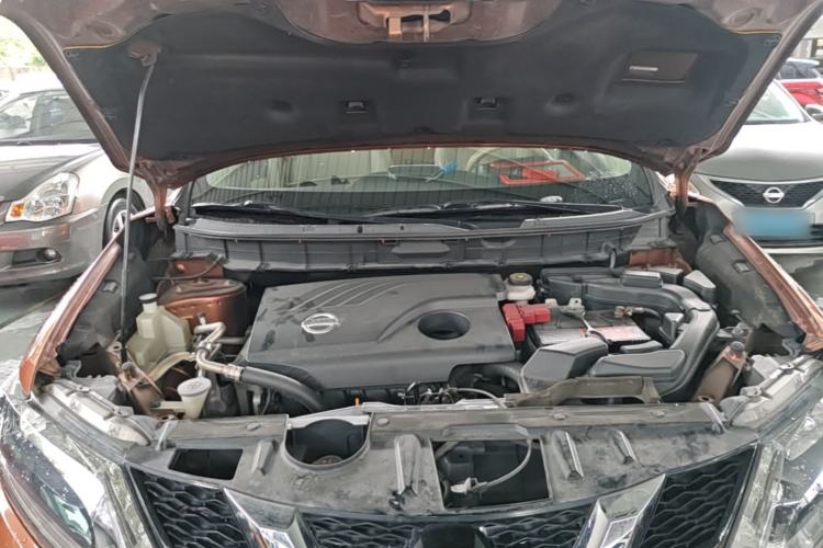 Used Nissan X-Trail 2014 2.0L CVT Comfort Edition 2WD Engine Bay