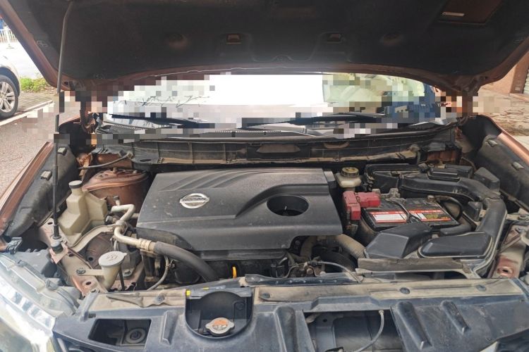 Used Nissan X-Trail 2014 2.0L CVT Comfort Edition 2WD Engine Bay