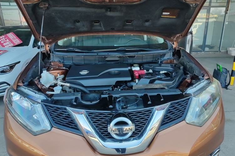 Used Nissan X-Trail 2014 2.0L CVT Comfort Edition 2WD Engine Bay