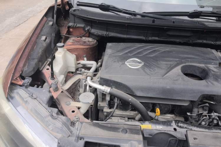 Used Nissan X-Trail 2014 2.0L CVT Comfort Edition 2WD Engine Bay Right