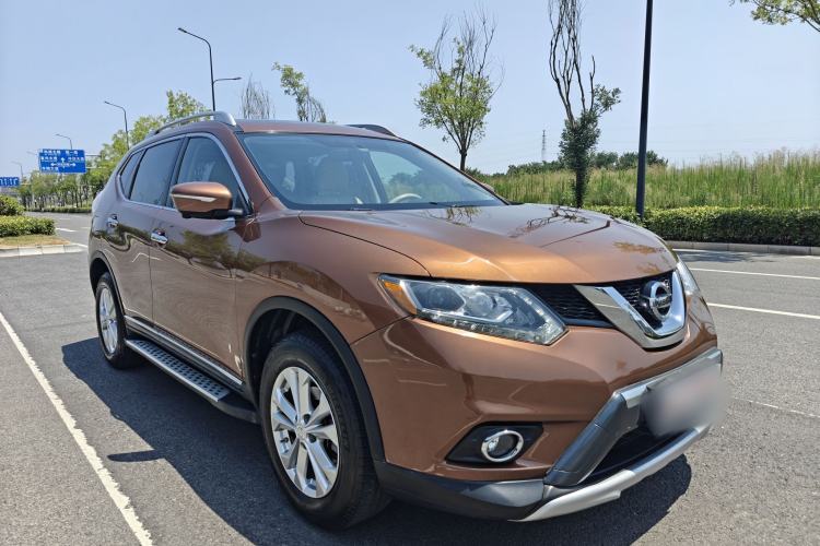 Used Nissan X-Trail 2014 2.5L CVT Luxury Edition 4WD Exterior 2