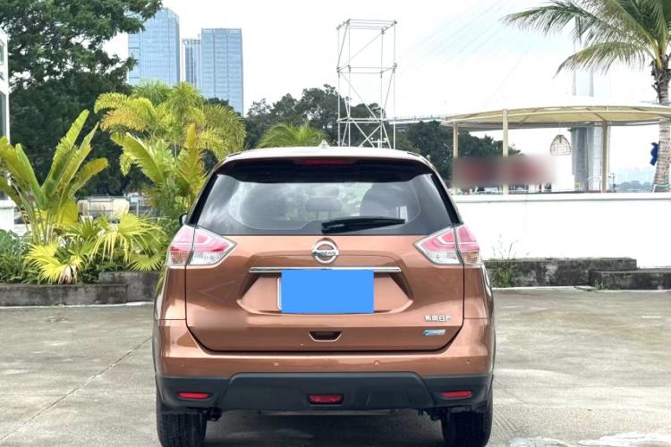 Used Nissan X-Trail 2014 2.0L CVT Comfort Edition 2WD Exterior 4