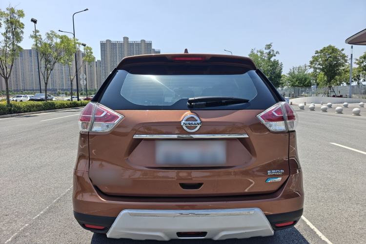 Used Nissan X-Trail 2014 2.5L CVT Luxury Edition 4WD Exterior 4