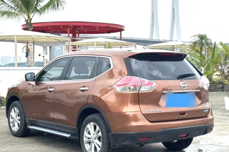 Used Nissan X-Trail 2014 2.0L CVT Comfort Edition 2WD Exterior 5