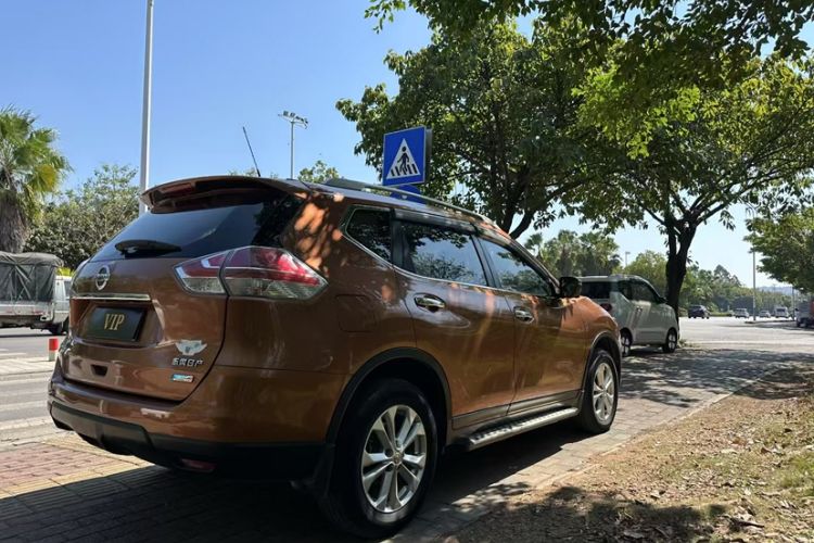 Used Nissan X-Trail 2014 2.0L CVT Comfort Edition 2WD Exterior 5