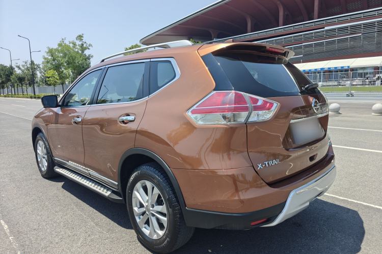 Used Nissan X-Trail 2014 2.5L CVT Luxury Edition 4WD Exterior 5
