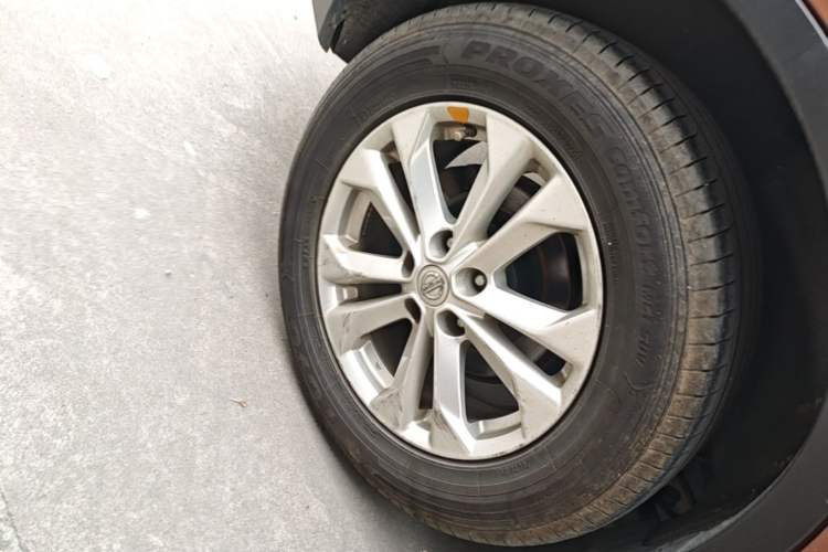 Used Nissan X-Trail 2014 2.5L CVT Leading Edition 4WD Exterior 5