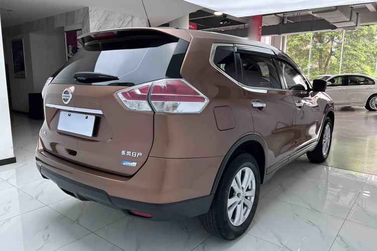 Used Nissan X-Trail 2014 2.0L CVT Comfort Edition 2WD Exterior 6