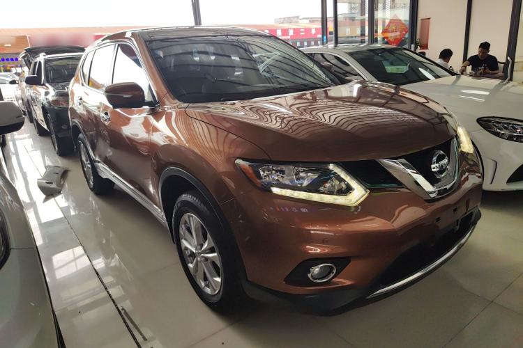 Used Nissan X-Trail 2014 2.0L CVT Comfort Edition 2WD Front Right 45 Deg