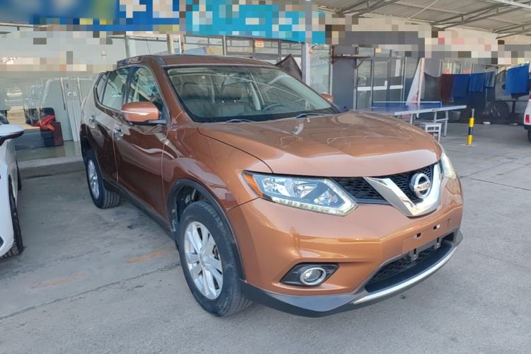 Used Nissan X-Trail 2014 2.0L CVT Comfort Edition 2WD Front Right 45 Deg