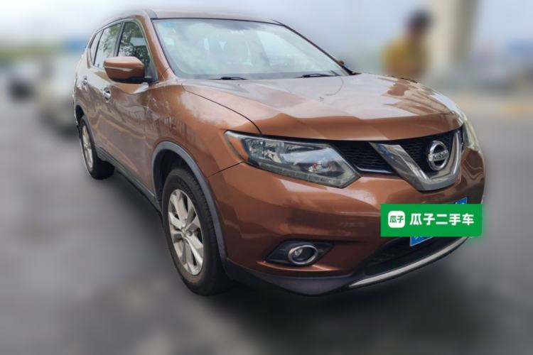 Used Nissan X-Trail 2014 2.0L CVT Fashion Edition 2WD Front Right 45 Deg
