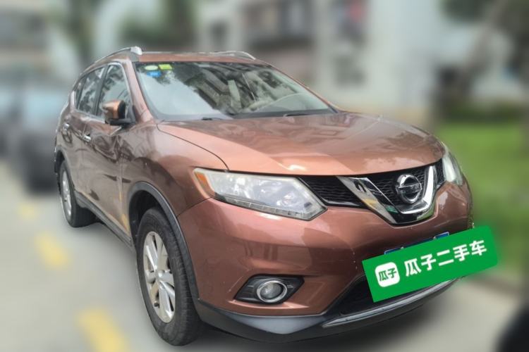 Used Nissan X-Trail 2014 2.0L CVT Comfort Edition 2WD Front Right 45 Deg