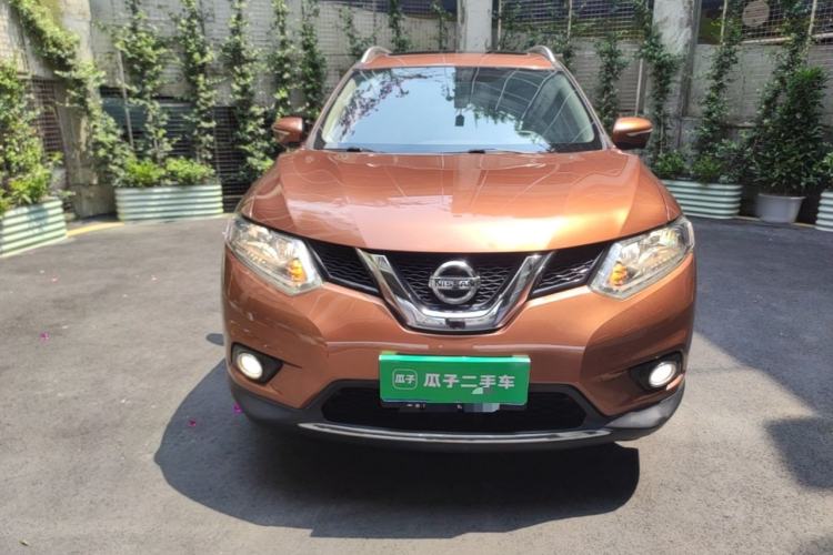Used Nissan X-Trail 2014 2.5L CVT Luxury Edition 4WD Front