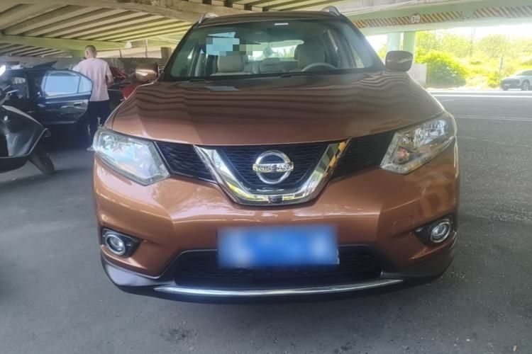 Used Nissan X-Trail 2014 2.5L CVT Leading Edition 4WD Front