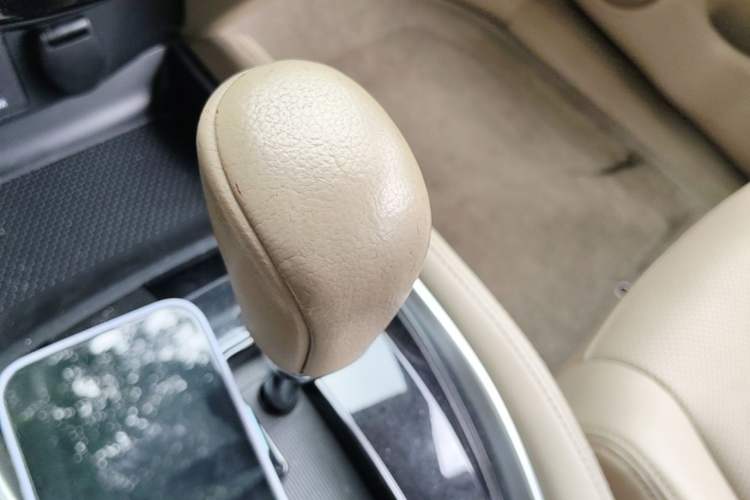 Used Nissan X-Trail 2014 2.5L CVT Leading Edition 4WD Gear Lever