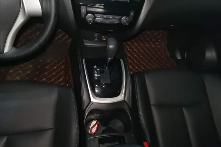 Used Nissan X-Trail 2014 2.0L CVT Comfort Edition 2WD Gear Lever