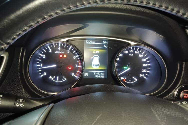 Used Nissan X-Trail 2014 2.5L CVT Luxury Edition 4WD Instrument Cluster
