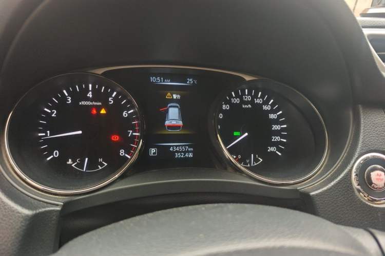 Used Nissan X-Trail 2014 2.0L CVT Comfort Edition 2WD Instrument Cluster
