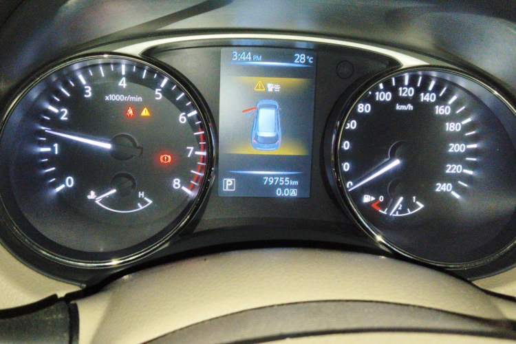 Used Nissan X-Trail 2014 2.0L CVT Comfort Edition 2WD Instrument Cluster