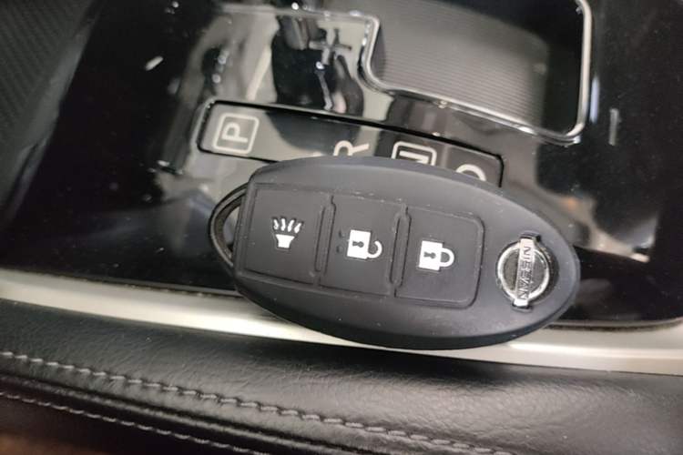 Used Nissan X-Trail 2014 2.0L CVT Comfort Edition 2WD Interior 1