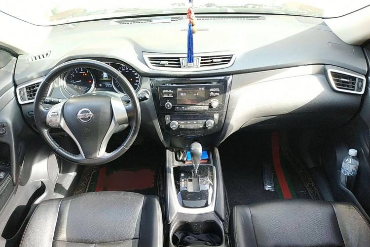Used Nissan X-Trail 2014 2.0L CVT Comfort Edition 2WD Interior 1