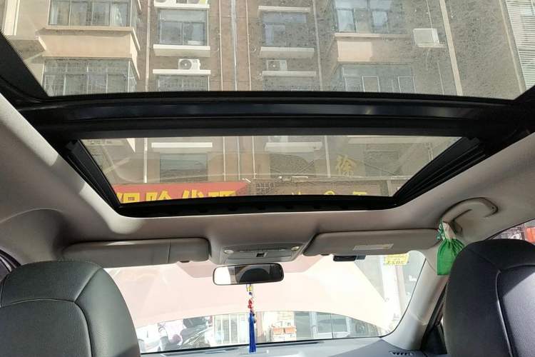 Used Nissan X-Trail 2014 2.0L CVT Comfort Edition 2WD Interior 8