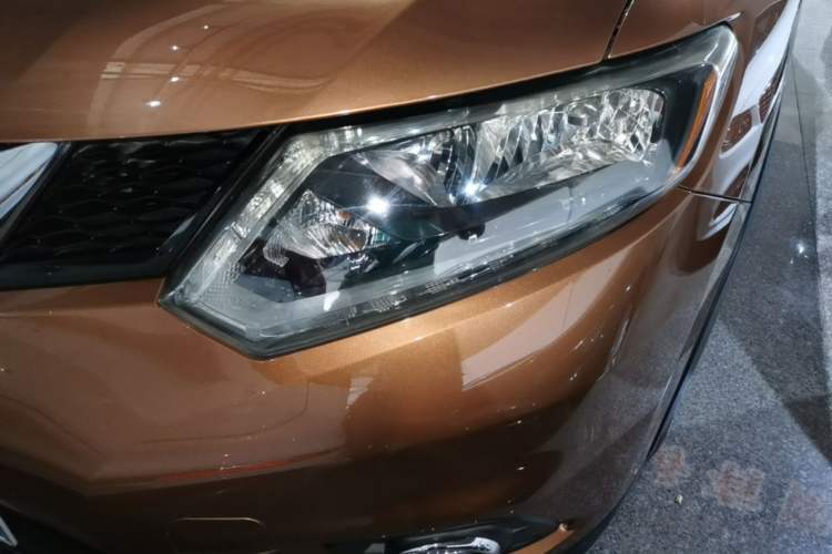 Used Nissan X-Trail 2014 2.0L CVT Comfort Edition 2WD Left Front Headlight