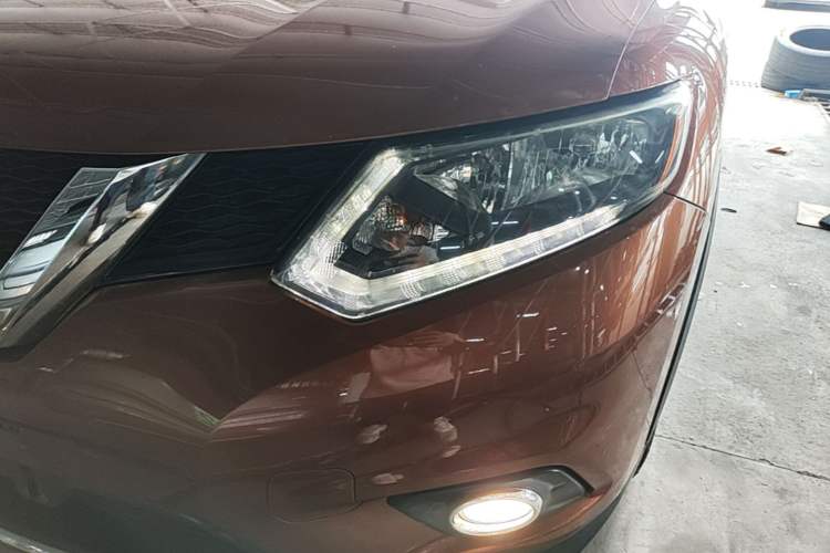 Used Nissan X-Trail 2014 2.0L CVT Comfort Edition 2WD Left Front Headlight