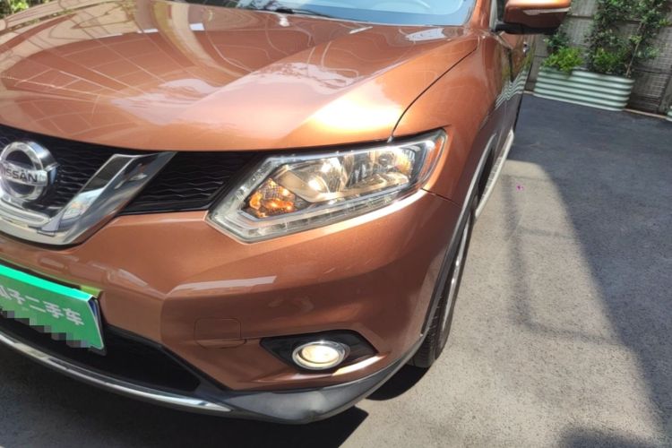 Used Nissan X-Trail 2014 2.5L CVT Luxury Edition 4WD Left Front Headlight