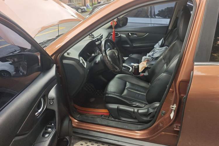 Used Nissan X-Trail 2014 2.0L CVT Comfort Edition 2WD Left Front Seat