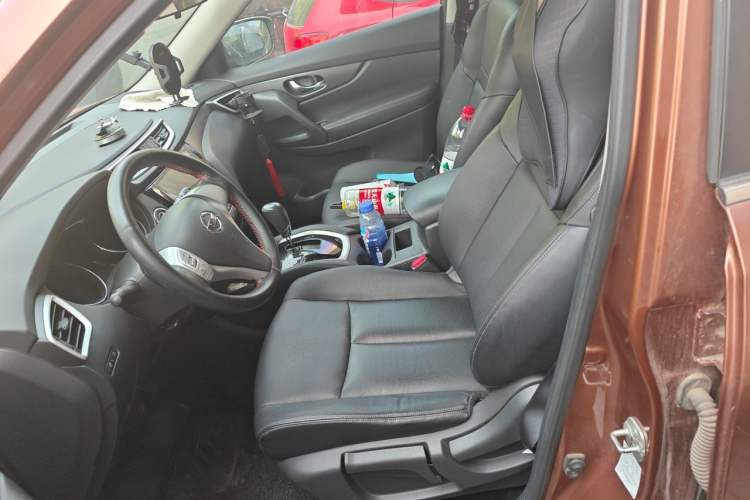 Used Nissan X-Trail 2014 2.0L CVT Comfort Edition 2WD Left Front Seat