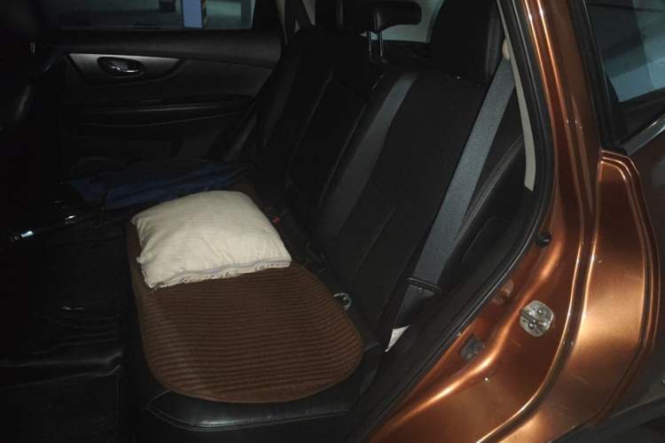 Used Nissan X-Trail 2014 2.0L CVT Comfort Edition 2WD Left Rear Seat