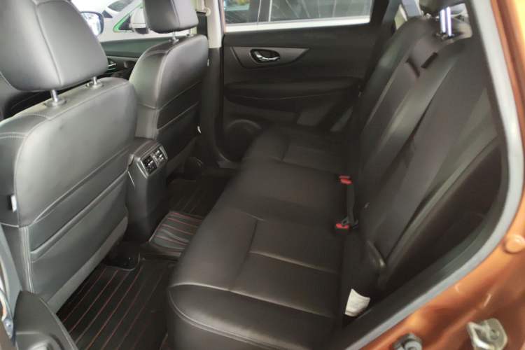 Used Nissan X-Trail 2014 2.0L CVT Comfort Edition 2WD Left Rear Seat