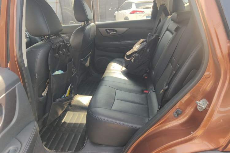 Used Nissan X-Trail 2014 2.0L CVT Comfort Edition 2WD Left Rear Seat